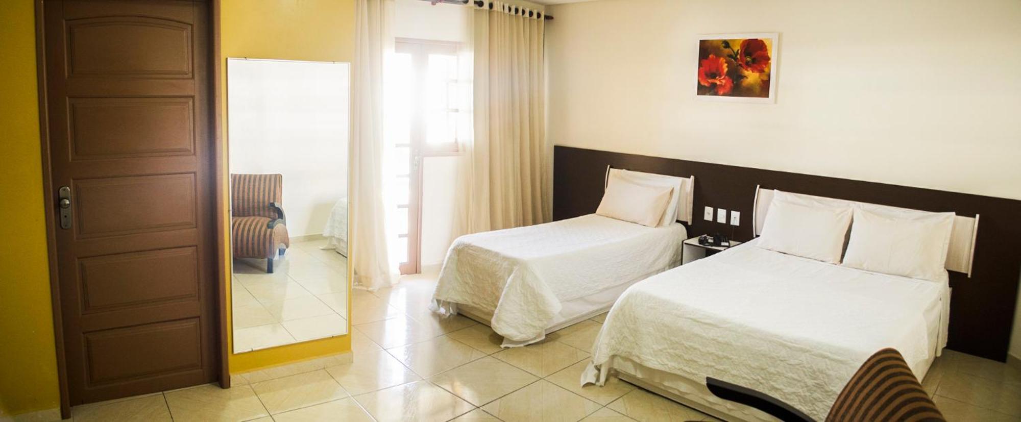 Bonito Plaza Hotel מראה חיצוני תמונה